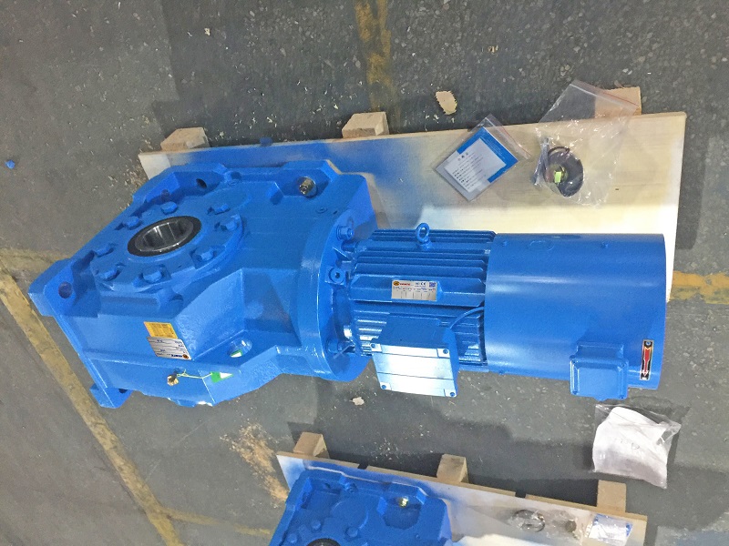 1比130減速電機,1:130減速機,130比減速器,農業(yè)機械減速電機jpg